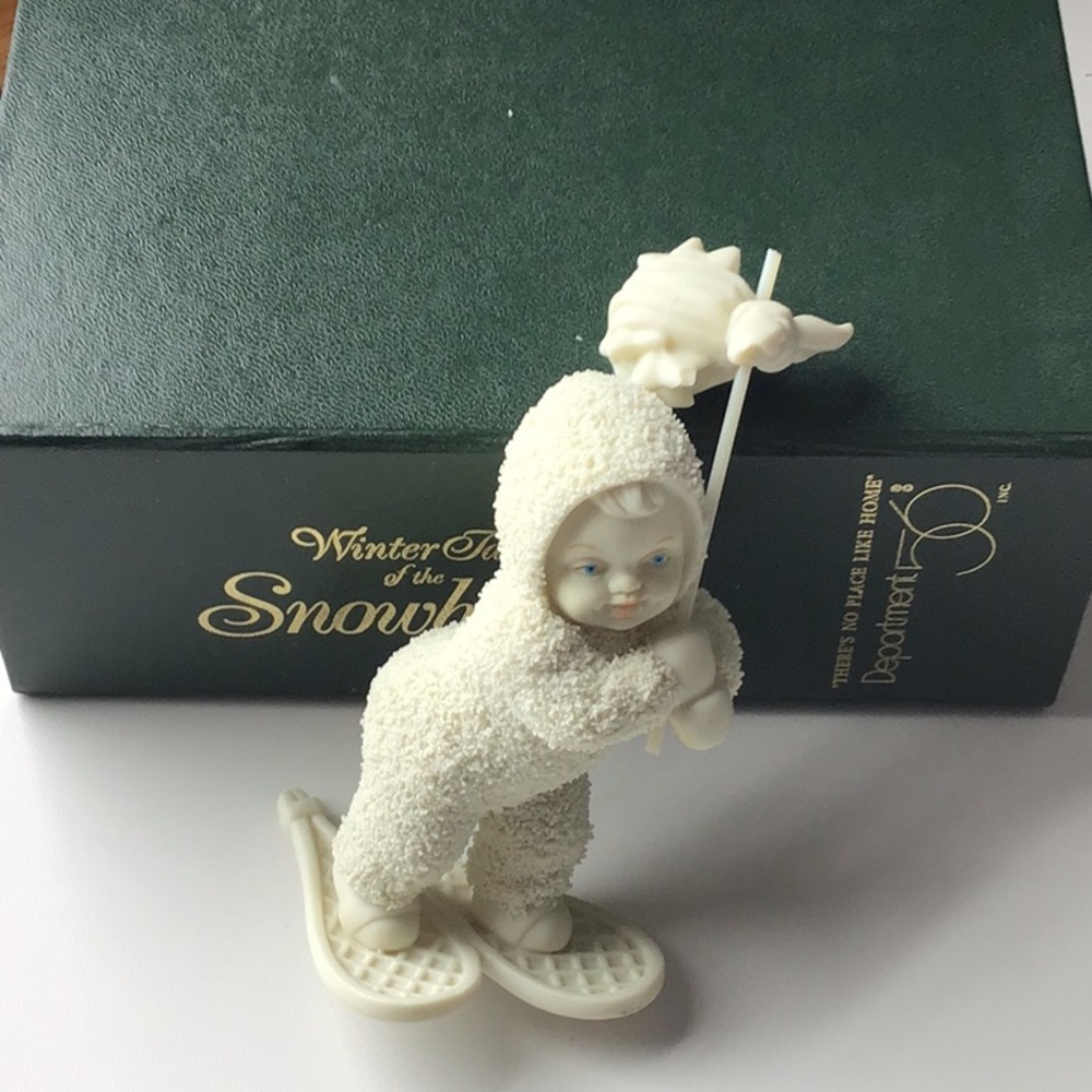 Snowbabies Winter Tales of the Snowbabies. Department 56 - Picture 4 of 5